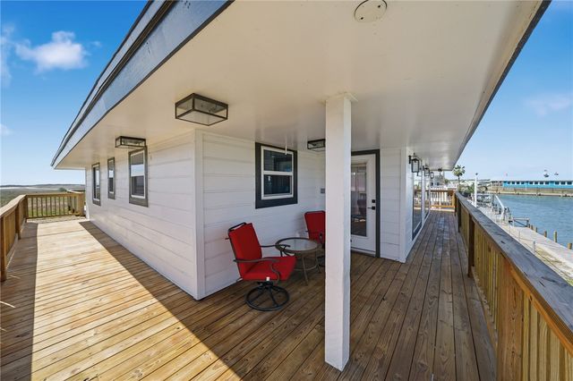 140 Port Saint Claire, City By The Sea, TX 78336