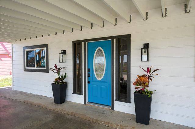 140 Port Saint Claire, City By The Sea, TX 78336