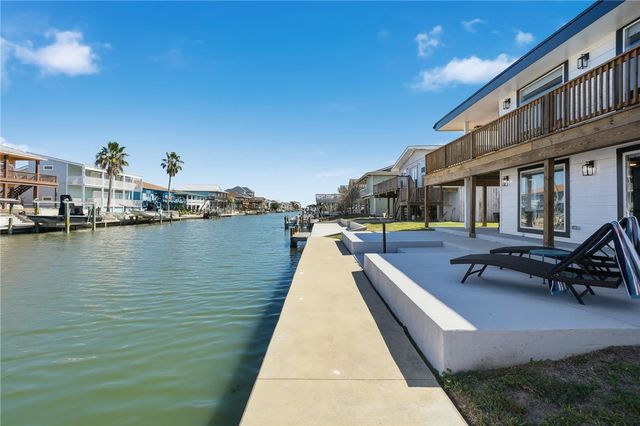 140 Port Saint Claire, City By The Sea, TX 78336