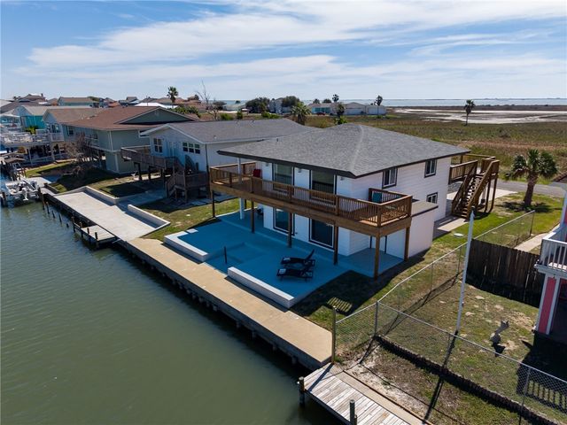 140 Port Saint Claire, City By The Sea, TX 78336