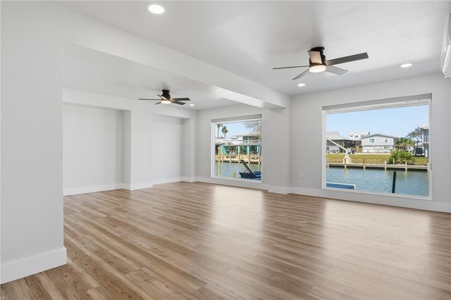 140 Port Saint Claire, City By The Sea, TX 78336