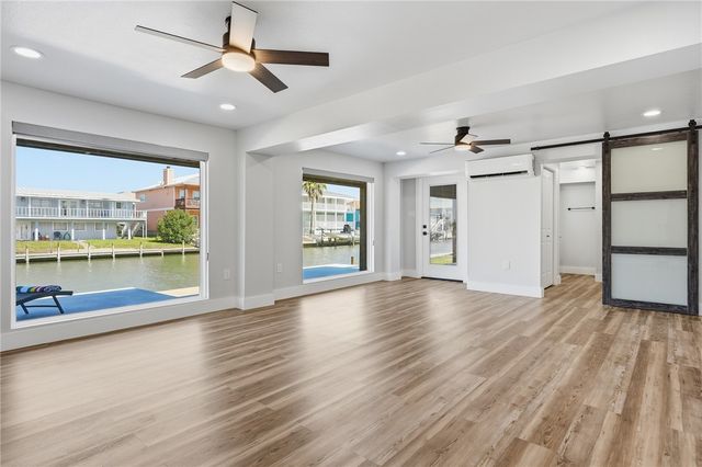 140 Port Saint Claire, City By The Sea, TX 78336