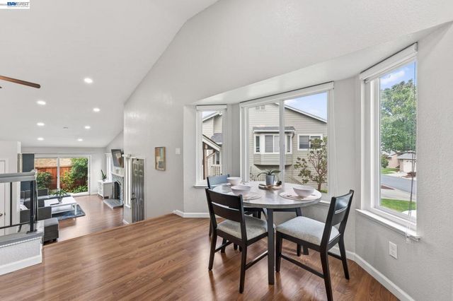 209 Manuel Ct, Bay Point, CA 94565