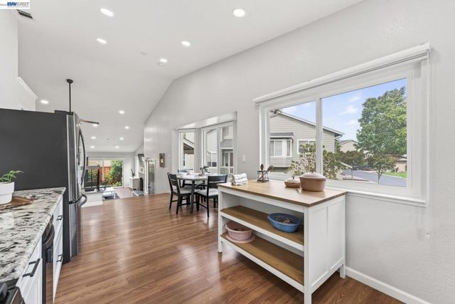 209 Manuel Ct, Bay Point, CA 94565