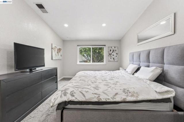 209 Manuel Ct, Bay Point, CA 94565