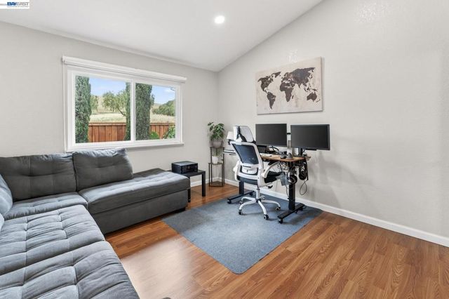 209 Manuel Ct, Bay Point, CA 94565