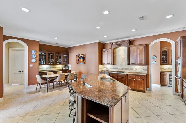 6014 Shady Alcove Court, Kingwood, TX 77345