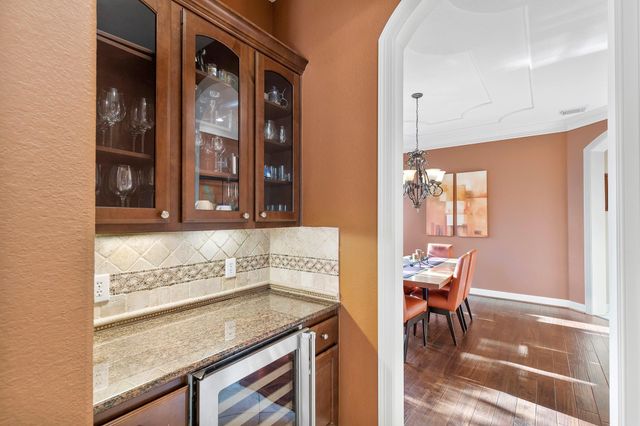 6014 Shady Alcove Court, Kingwood, TX 77345