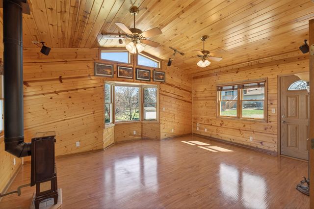 7910 W Park Hills Drive, Bloomington, MN 55438