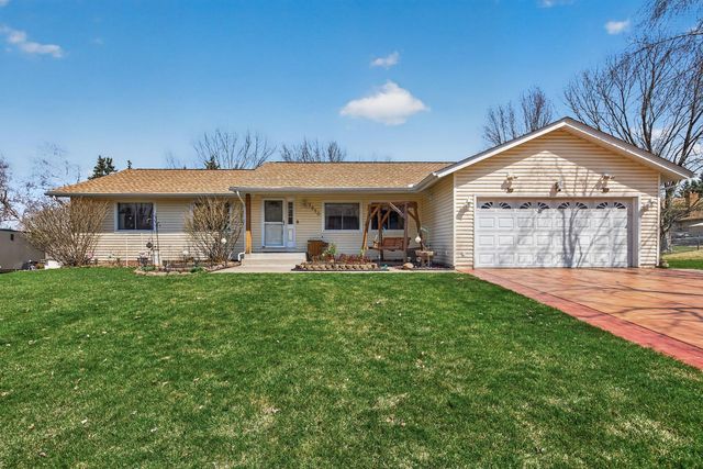 7910 W Park Hills Drive, Bloomington, MN 55438