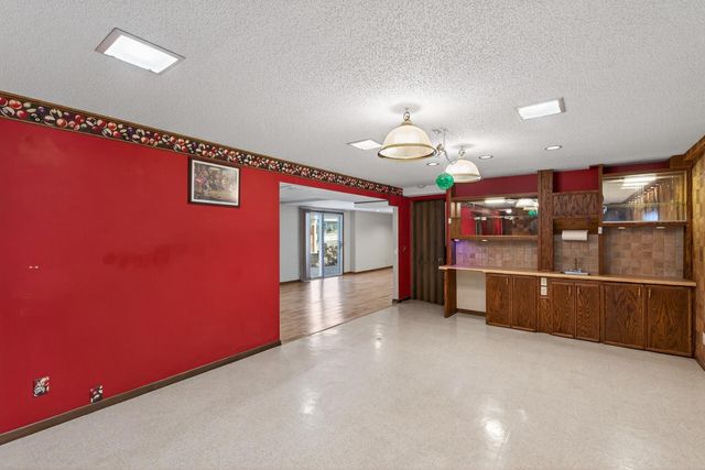 7910 W Park Hills Drive, Bloomington, MN 55438