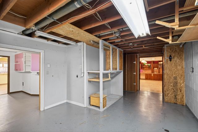 7910 W Park Hills Drive, Bloomington, MN 55438