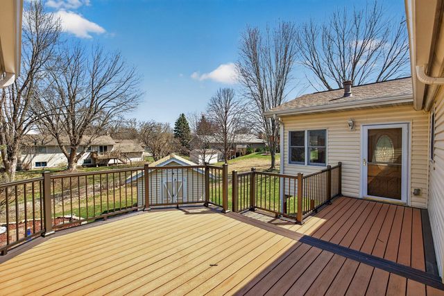 7910 W Park Hills Drive, Bloomington, MN 55438