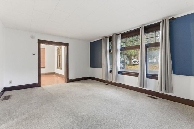 1311 E 16th Ave, Spokane, WA 99203