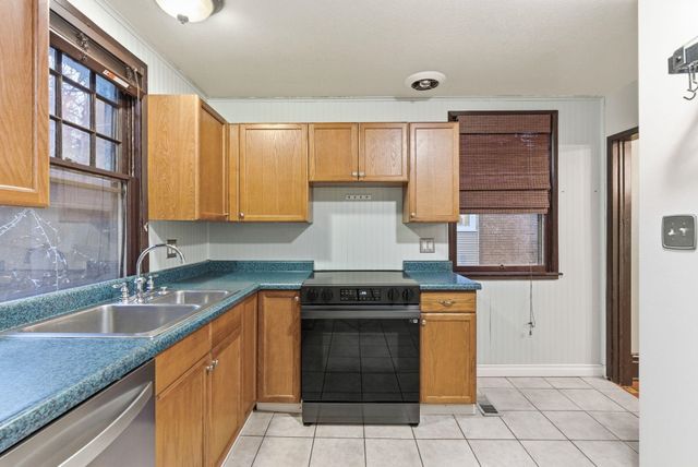 1311 E 16th Ave, Spokane, WA 99203