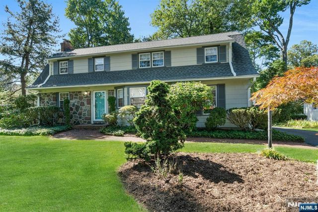 163 Cottage Road, Wyckoff, NJ 07481