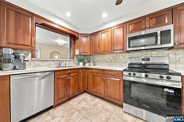 163 Cottage Road, Wyckoff, NJ 07481