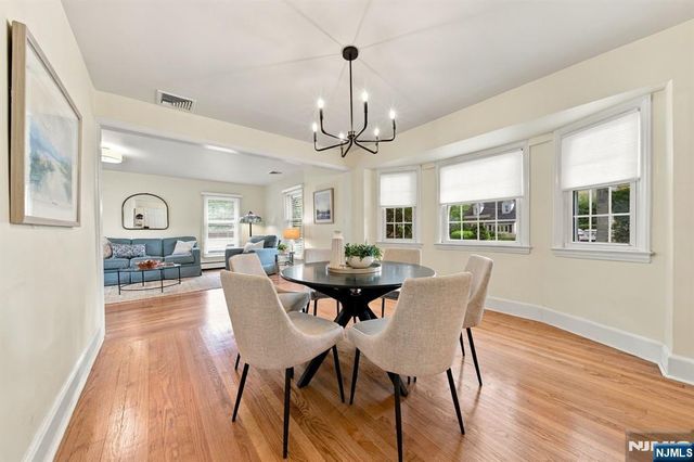 163 Cottage Road, Wyckoff, NJ 07481