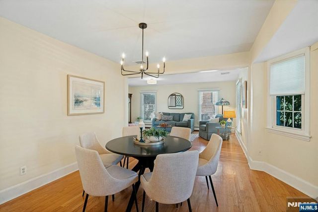 163 Cottage Road, Wyckoff, NJ 07481