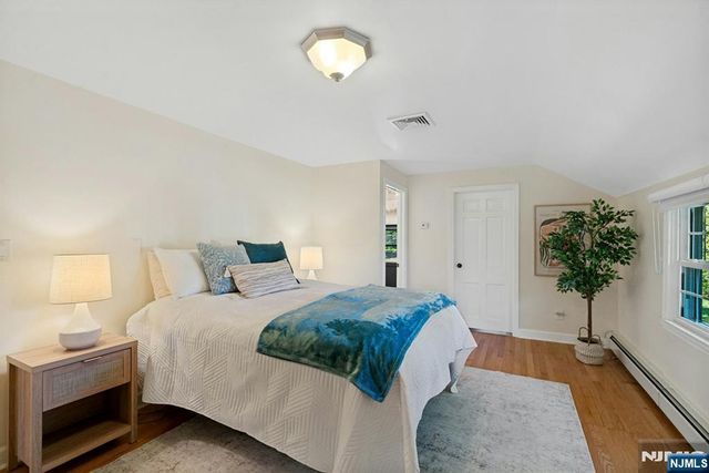 163 Cottage Road, Wyckoff, NJ 07481