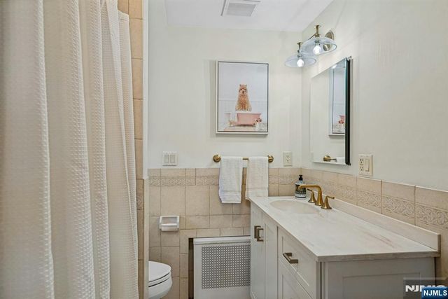 163 Cottage Road, Wyckoff, NJ 07481