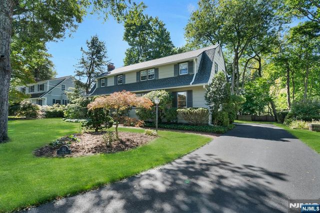 163 Cottage Road, Wyckoff, NJ 07481