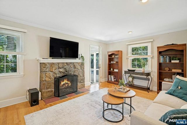 163 Cottage Road, Wyckoff, NJ 07481