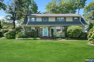 163 Cottage Road, Wyckoff, NJ 07481