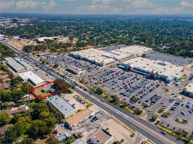 720 E Villa Maria Road, Bryan, TX 77802