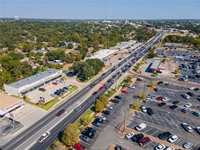 720 E Villa Maria Road, Bryan, TX 77802