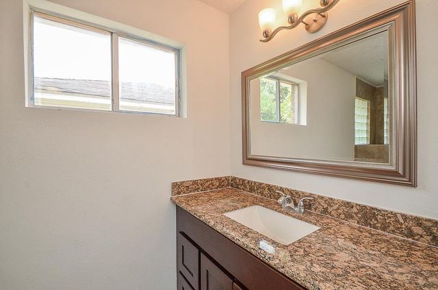 7522 Jackwood Street, Houston, TX 77074