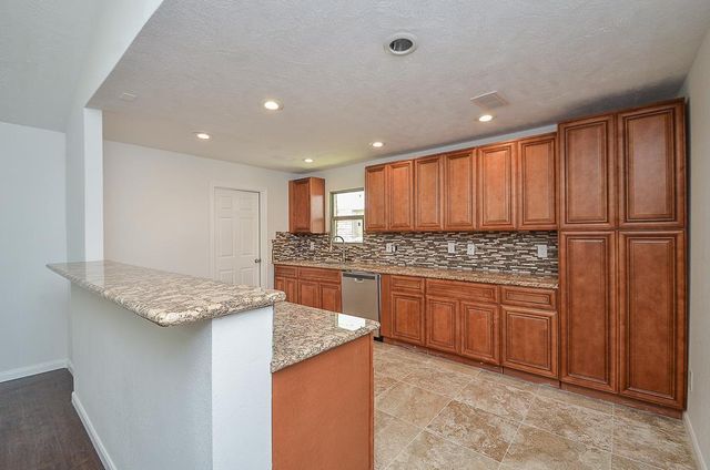 7522 Jackwood Street, Houston, TX 77074