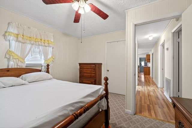 4463 Crisp Springs Rd, Mcminnville, TN 37110