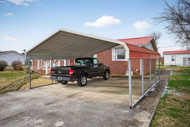 4463 Crisp Springs Rd, Mcminnville, TN 37110