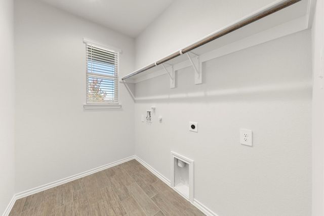 1713 Meadow Crest Drive, Aubrey, TX 76227