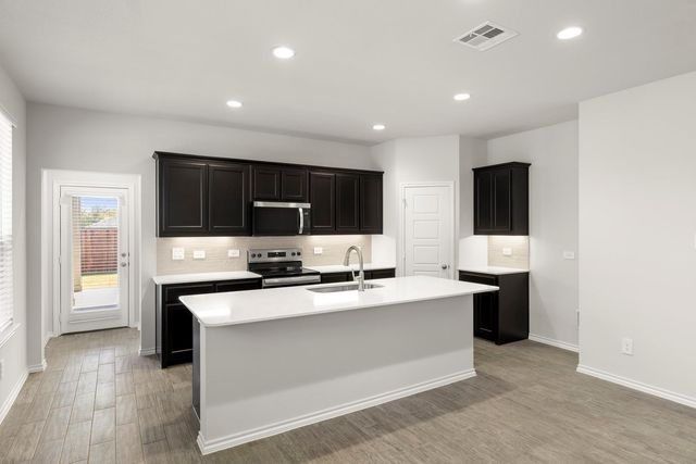 1713 Meadow Crest Drive, Aubrey, TX 76227