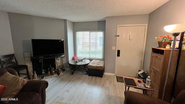 1055 W 5TH Street 21, Tempe, AZ 85281