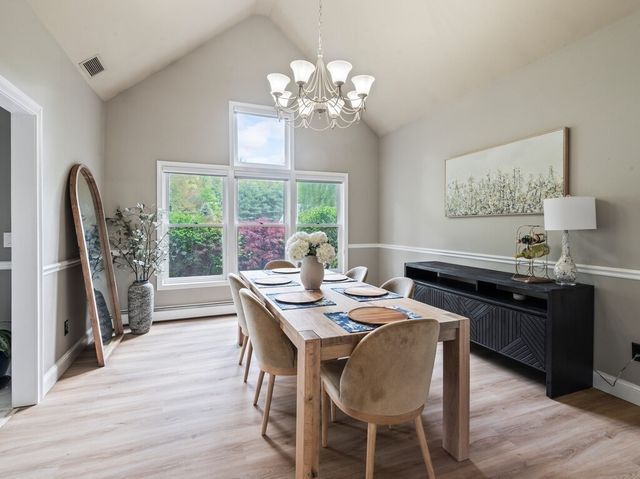 33 Smallwood Cir, Boylston, MA 01505