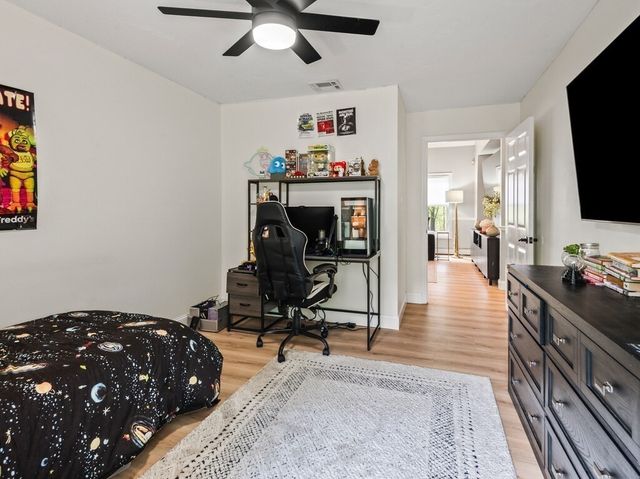 33 Smallwood Cir, Boylston, MA 01505