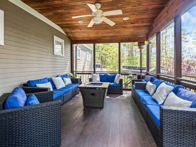 33 Smallwood Cir, Boylston, MA 01505