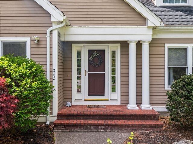 33 Smallwood Cir, Boylston, MA 01505