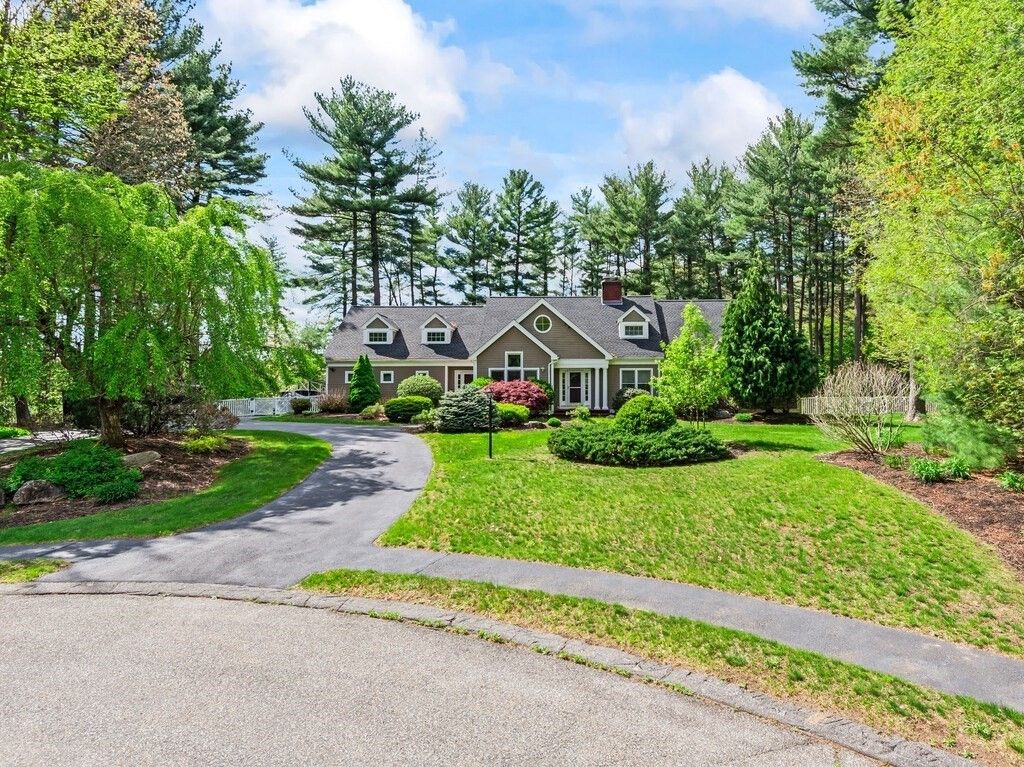 33 Smallwood Cir, Boylston, MA 01505