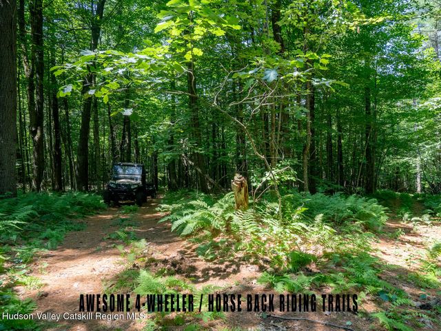 410 Middle Grove Road, Middle Grove, NY 12850