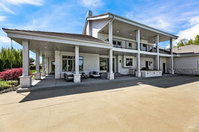 7014 N Spurwing Way, Meridian, ID 83646