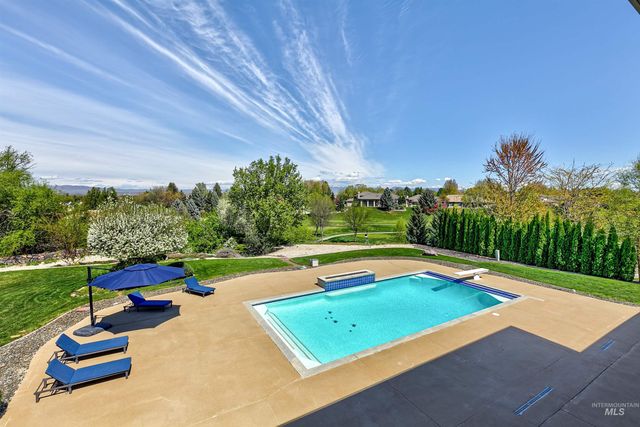 7014 N Spurwing Way, Meridian, ID 83646