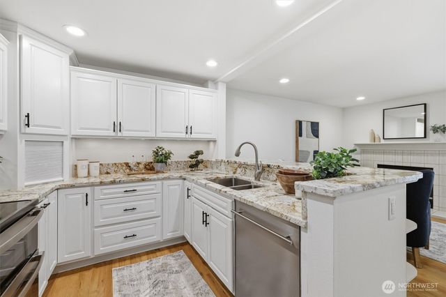 333 145th Place SE, Bellevue, WA 98007