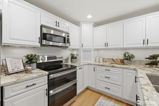 333 145th Place SE, Bellevue, WA 98007