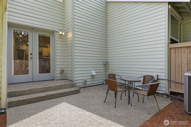 333 145th Place SE, Bellevue, WA 98007