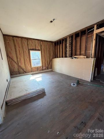 543 Salisbury HWY Street, Wadesboro, NC 28170