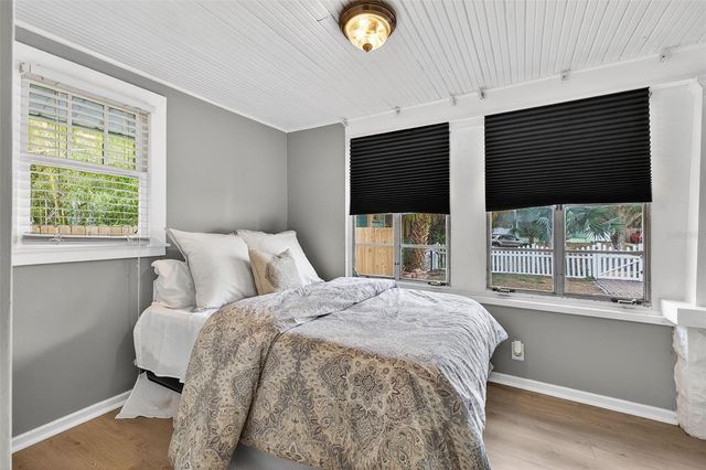 2825 3RD AVENUE N, St Petersburg, FL 33713